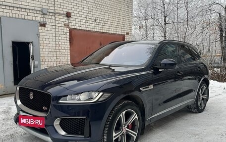 Jaguar F-Pace, 2016 год, 3 430 000 рублей, 28 фотография