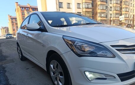Hyundai Solaris II рестайлинг, 2015 год, 1 100 000 рублей, 2 фотография