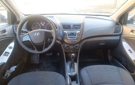Hyundai Solaris II рестайлинг, 2015 год, 1 100 000 рублей, 5 фотография