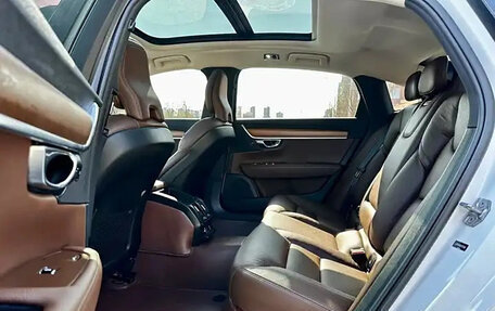Volvo S90 II рестайлинг, 2021 год, 3 000 000 рублей, 11 фотография
