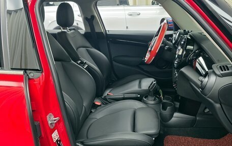 MINI Hatch, 2021 год, 1 850 012 рублей, 8 фотография