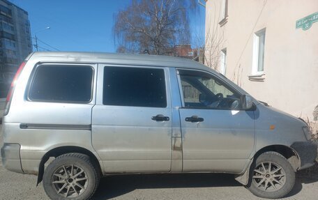 Toyota Town Ace III, 2003 год, 400 000 рублей, 5 фотография