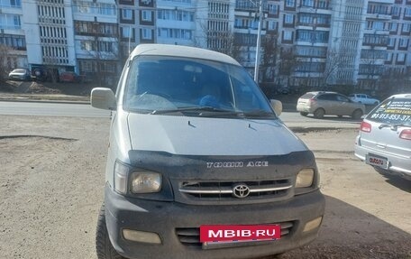 Toyota Town Ace III, 2003 год, 400 000 рублей, 8 фотография