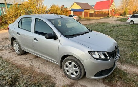 Renault Logan II, 2014 год, 900 000 рублей, 1 фотография