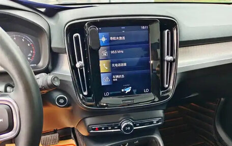 Volvo XC40 I, 2021 год, 2 100 000 рублей, 10 фотография