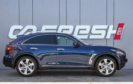 Infiniti QX70, 2017 год, 4 580 000 рублей, 5 фотография