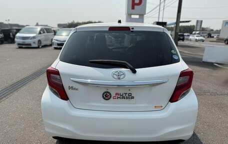 Toyota Vitz, 2015 год, 600 000 рублей, 4 фотография