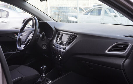 Hyundai Solaris II рестайлинг, 2018 год, 1 261 000 рублей, 19 фотография