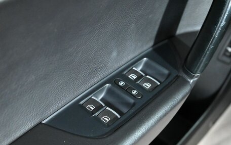 Volkswagen Touareg III, 2011 год, 1 995 000 рублей, 13 фотография