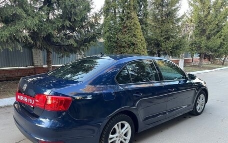 Volkswagen Jetta VI, 2011 год, 780 000 рублей, 6 фотография
