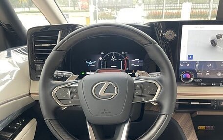 Lexus LM, 2024 год, 21 665 124 рублей, 15 фотография