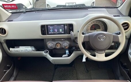 Toyota Passo III, 2016 год, 690 000 рублей, 10 фотография
