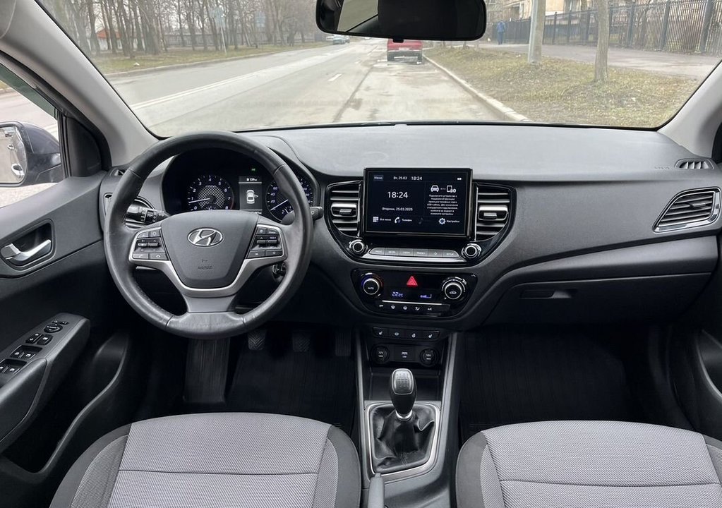 Hyundai Solaris, 2021 год, 1 090 000 рублей, 24 фотография