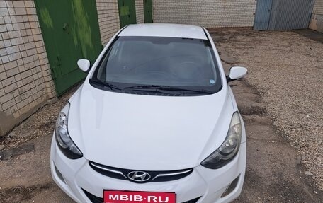 Hyundai Elantra V, 2011 год, 1 000 000 рублей, 1 фотография
