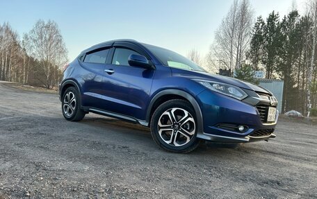 Honda Vezel, 2015 год, 1 780 000 рублей, 2 фотография