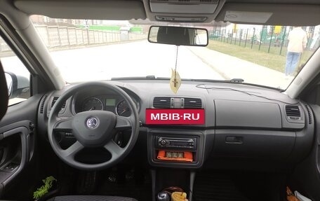 Skoda Fabia II, 2013 год, 830 000 рублей, 6 фотография