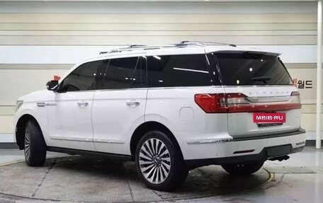 Lincoln Navigator, 2021 год, 8 128 000 рублей, 4 фотография