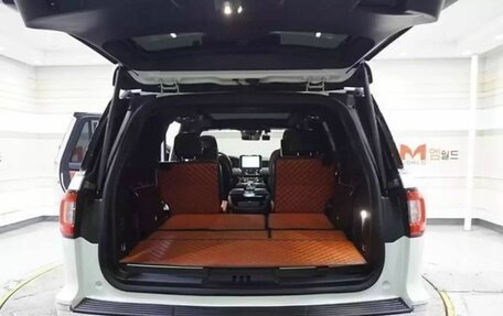 Lincoln Navigator, 2021 год, 8 128 000 рублей, 11 фотография