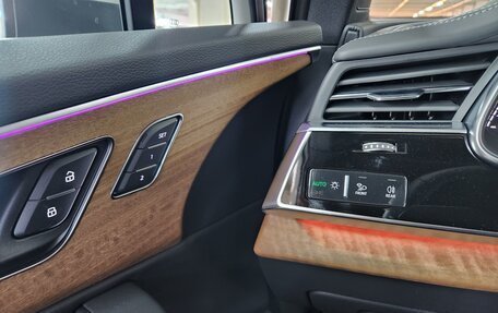 Audi Q7, 2024 год, 10 840 000 рублей, 14 фотография