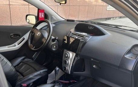 Toyota Yaris III рестайлинг, 2008 год, 560 000 рублей, 9 фотография