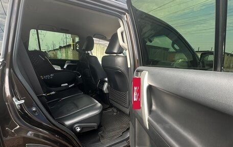 Toyota Land Cruiser Prado 150 рестайлинг 2, 2018 год, 4 850 000 рублей, 9 фотография
