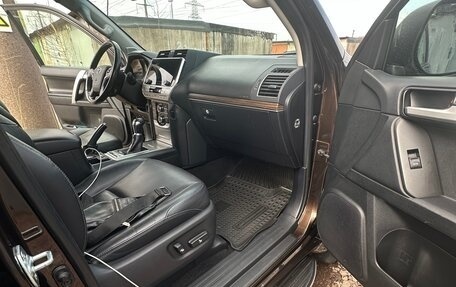 Toyota Land Cruiser Prado 150 рестайлинг 2, 2018 год, 4 850 000 рублей, 7 фотография