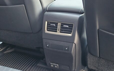 Lexus RX IV рестайлинг, 2021 год, 5 000 000 рублей, 39 фотография