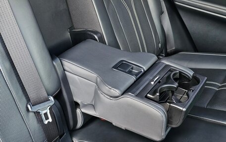 Lexus RX IV рестайлинг, 2021 год, 5 000 000 рублей, 40 фотография