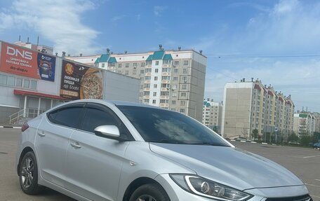 Hyundai Elantra VI рестайлинг, 2017 год, 1 800 000 рублей, 2 фотография
