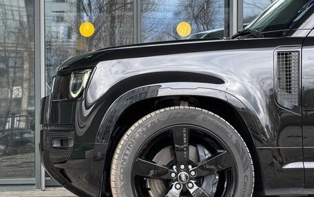 Land Rover Defender II, 2024 год, 15 000 000 рублей, 9 фотография
