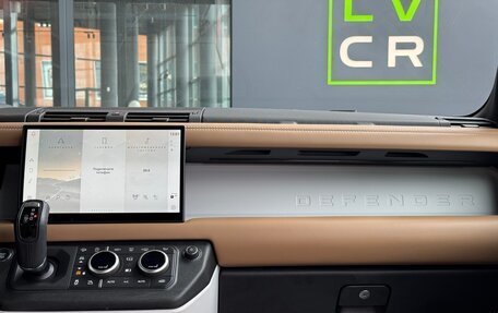 Land Rover Defender II, 2024 год, 15 000 000 рублей, 32 фотография