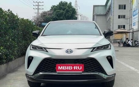 Toyota Venza, 2022 год, 3 580 400 рублей, 2 фотография