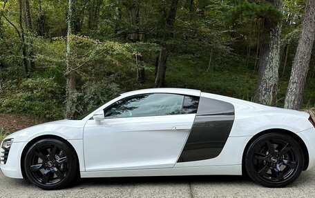 Audi R8, 2011 год, 6 200 000 рублей, 3 фотография