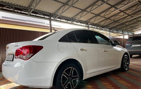 Chevrolet Cruze II, 2011 год, 799 000 рублей, 3 фотография