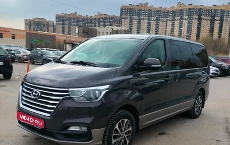 Hyundai Grand Starex Grand Starex I рестайлинг 2, 2020 год, 3 850 000 рублей, 4 фотография