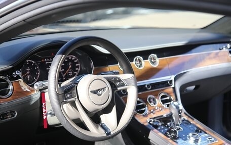 Bentley Continental GT III, 2018 год, 18 900 000 рублей, 22 фотография