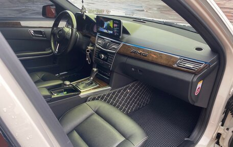 Mercedes-Benz E-Класс, 2010 год, 1 580 000 рублей, 6 фотография