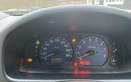 Suzuki Swift II, 2000 год, 290 000 рублей, 16 фотография