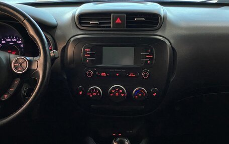 KIA Soul II рестайлинг, 2014 год, 1 149 000 рублей, 24 фотография