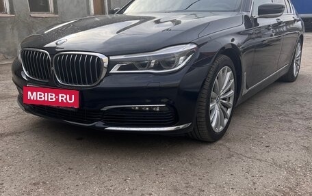BMW 7 серия, 2016 год, 3 890 000 рублей, 2 фотография