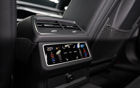 Audi RS 6, 2024 год, 21 500 000 рублей, 16 фотография