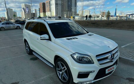 Mercedes-Benz GL-Класс, 2015 год, 3 500 000 рублей, 5 фотография