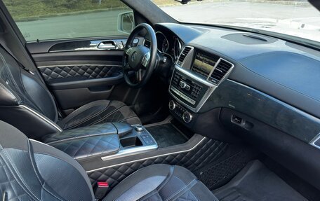 Mercedes-Benz GL-Класс, 2015 год, 3 500 000 рублей, 14 фотография