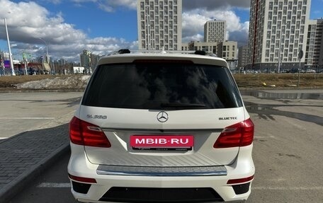 Mercedes-Benz GL-Класс, 2015 год, 3 500 000 рублей, 8 фотография