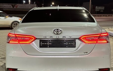 Toyota Camry, 2020 год, 3 600 000 рублей, 7 фотография
