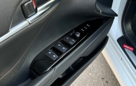 Toyota Camry, 2020 год, 3 600 000 рублей, 13 фотография