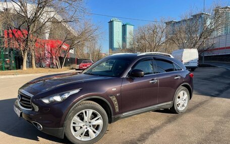 Infiniti QX70, 2013 год, 2 800 000 рублей, 13 фотография