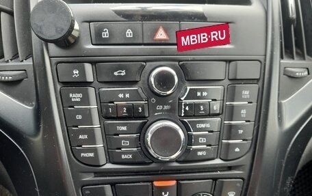Opel Astra J, 2013 год, 950 000 рублей, 5 фотография