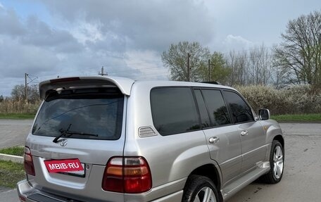 Toyota Land Cruiser 100 рестайлинг 2, 2000 год, 2 500 000 рублей, 7 фотография