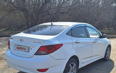 Hyundai Solaris II рестайлинг, 2013 год, 520 000 рублей, 4 фотография